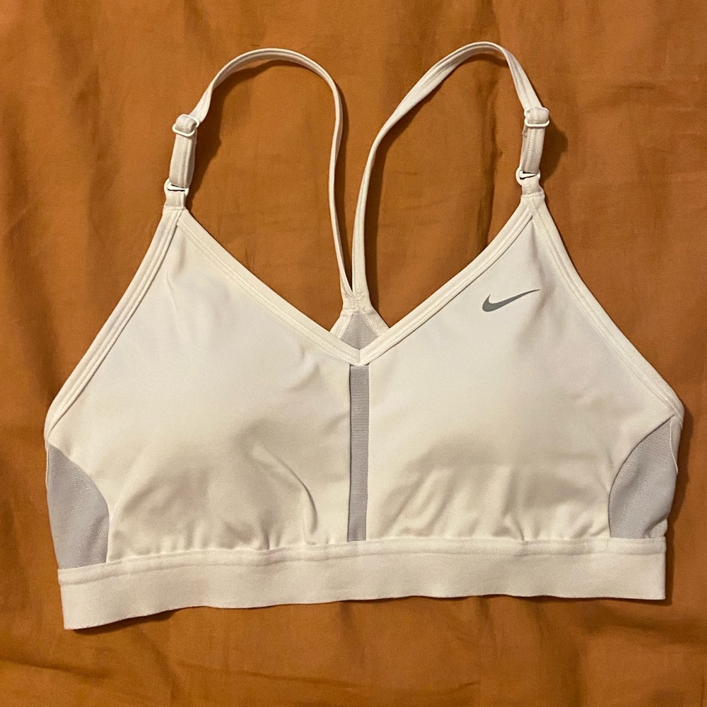 Brand new Nike Dri-FIT Indy Light Support Sports Bra